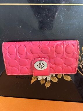 Coach Patent Signature Wallet in Bright Pink